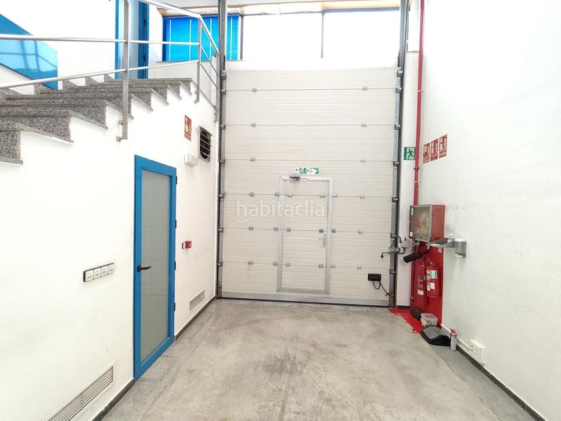 Foto d9b312ab-f6c5-4e03-95ce-f55b2575c449. Location bâtiment à usage industriel dans Ibi