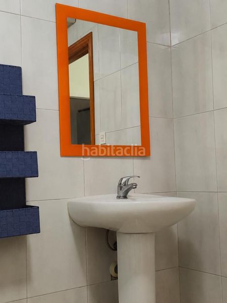 Foto 84b2c480-cc58-4943-a67e-8aee077eab53. Local comercial a Eixample Alcoi
