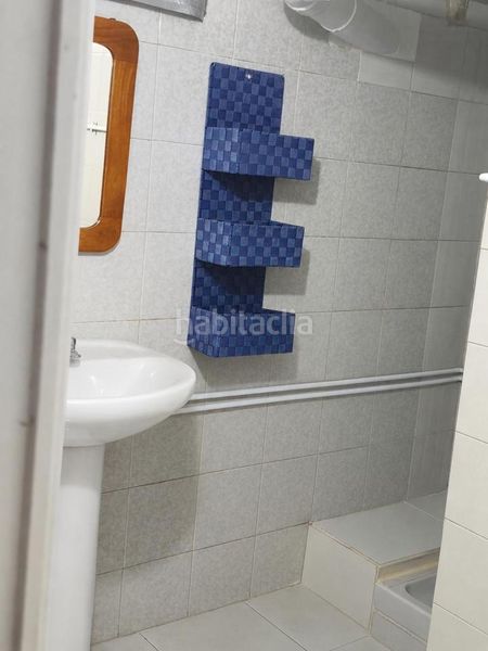 Foto a46a872e-ba21-4695-8640-020f6522c271. Local comercial a Eixample Alcoi