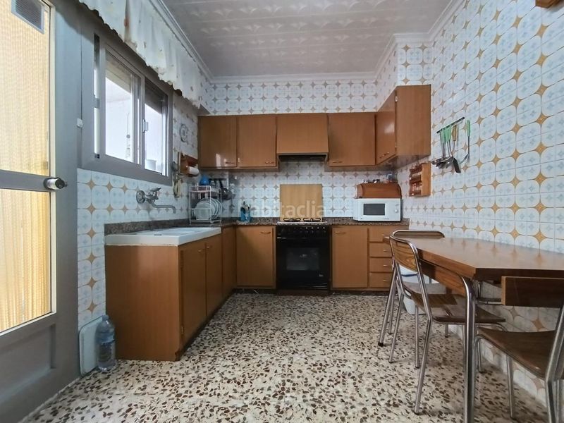 Foto 976ee00a-ff00-40ba-bbe8-00b38df2ede6. Casa con parcheggio in Ibi