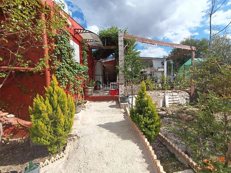 Foto 6526a4e2-433b-4a25-836a-bdc58a760223. Casa amb aparcament a Biar