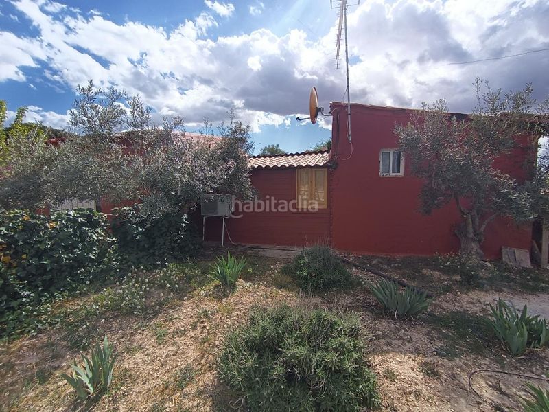 Foto bd75a1b1-92bf-4c87-b8ea-c136ef71eedf. Casa amb aparcament a Biar