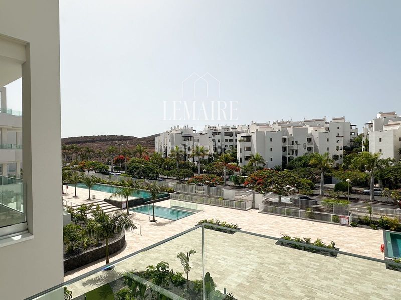 Foto e40e32f4-c215-4eb2-888d-f03d4d21bf9d. Pis amb aparcament piscina a Palm - Mar Arona