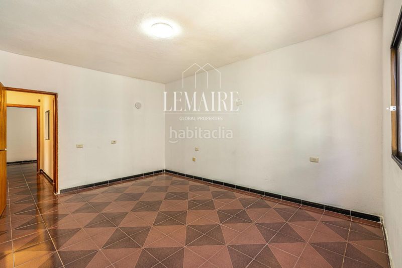 Foto 1a99b8e3-81cc-41b2-ba83-07ede5e89637. Apartament amb aparcament a El Fraile Arona