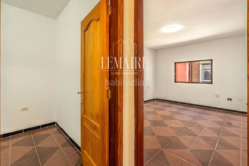 Foto b870e6dc-3513-4bd8-a0dc-d3696b9d95c5. Apartament amb aparcament a El Fraile Arona
