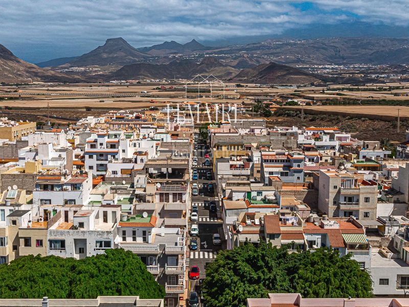 Foto f9111b97-6f39-4800-964a-2c5fb39bb955. Apartament amb aparcament a El Fraile Arona