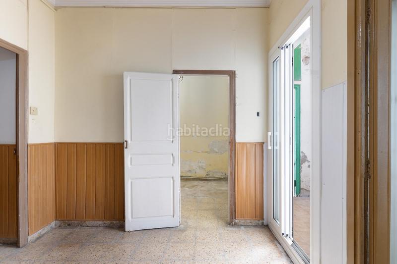 Foto 18027a34-3aa0-4ceb-8f34-3ad58fac88f2. Planta baixa a Sant Ramon - Maternitat Barcelona