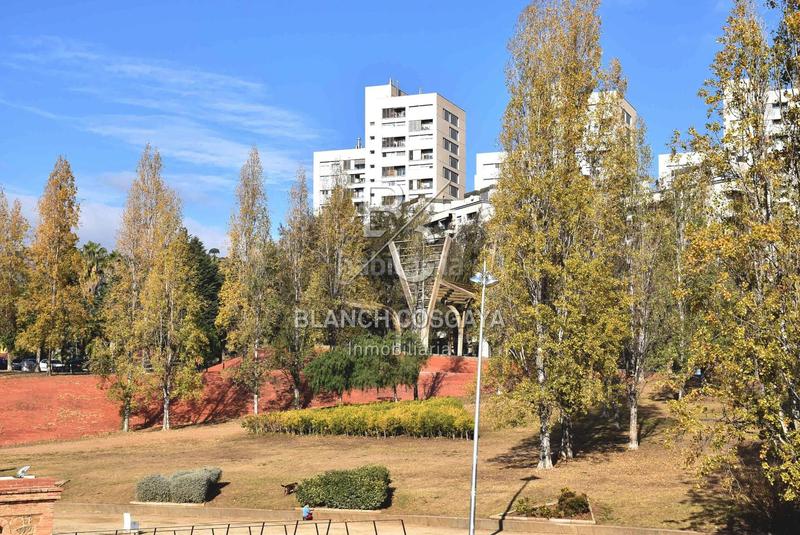 Foto a2a83beb-fc9e-48e8-bedf-f180d651dc99. Business premise in Horta Barcelona