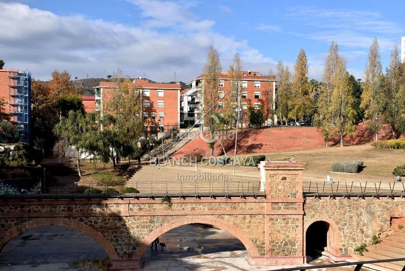 Foto c6de0671-13a7-41c6-b322-0ada5ff9da57. Business premise in Horta Barcelona