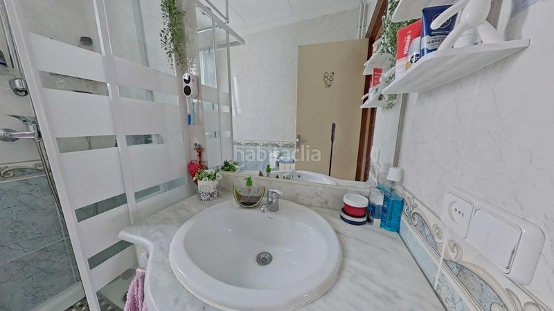 Foto f87d200d-72c6-4261-bb80-706543646f5f. Pis a Vilapicina - Torre Llobeta Barcelona