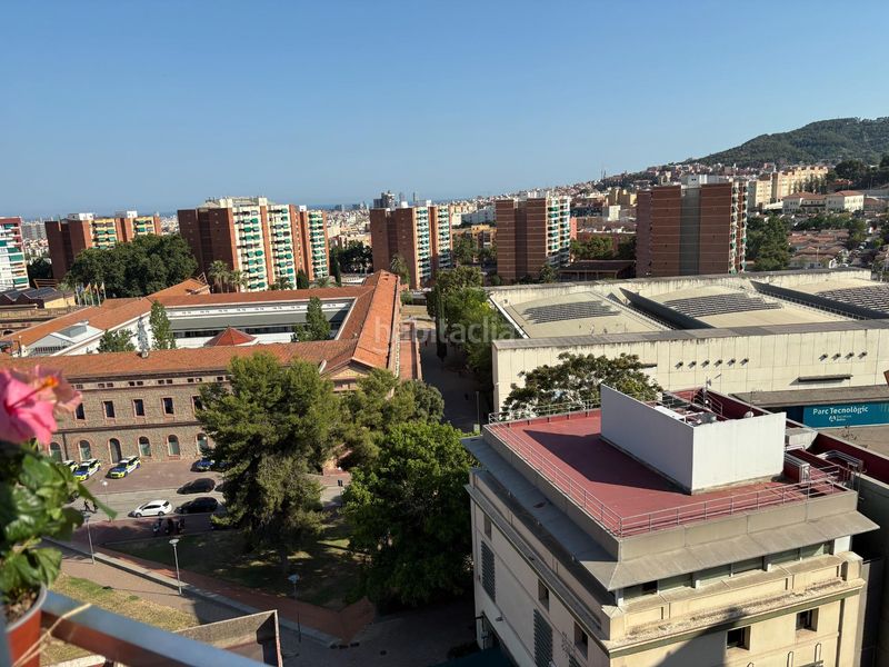 Foto 0be259e9-2c88-48e6-af04-fb89a48aa1cd. Àtic a La Guineueta Barcelona