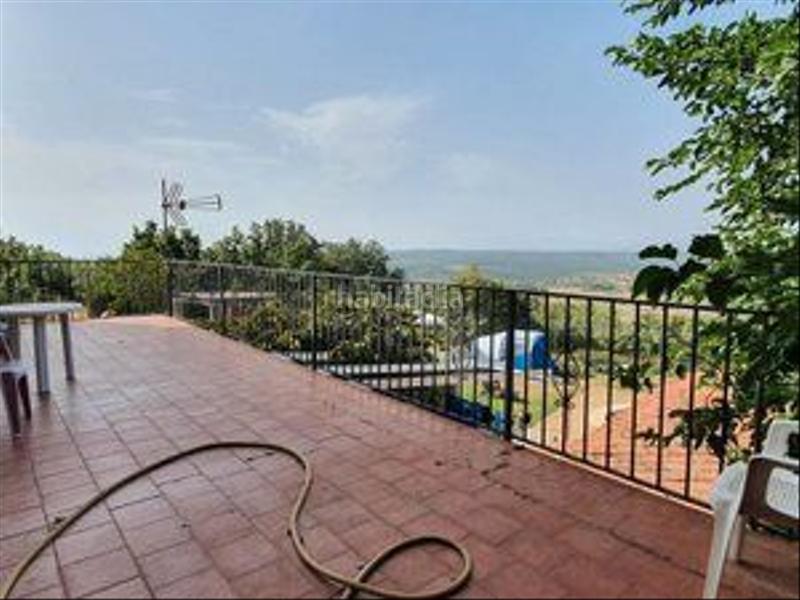 Foto af238b25-8cdd-4d27-9775-f36d8f7dfca9. Rural plot in Jarandilla de la Vera