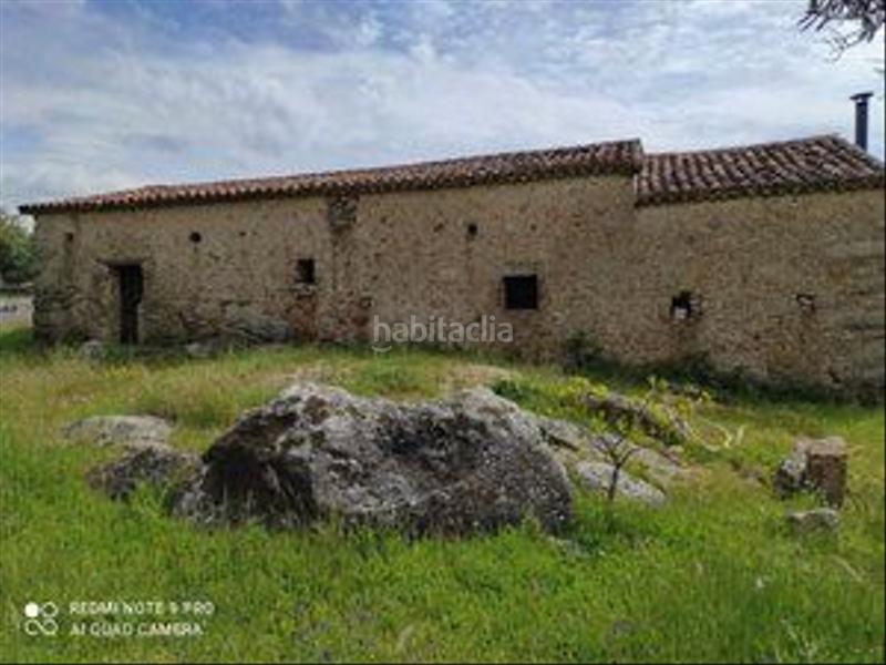 Foto f6a74de7-6f72-471b-b4a8-031c5f8f1332. Rural plot in Jarandilla de la Vera