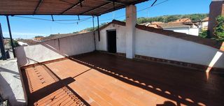 Reihenhaus in Cuacos de Yuste. Casa con jardin en cuacos de yuste
