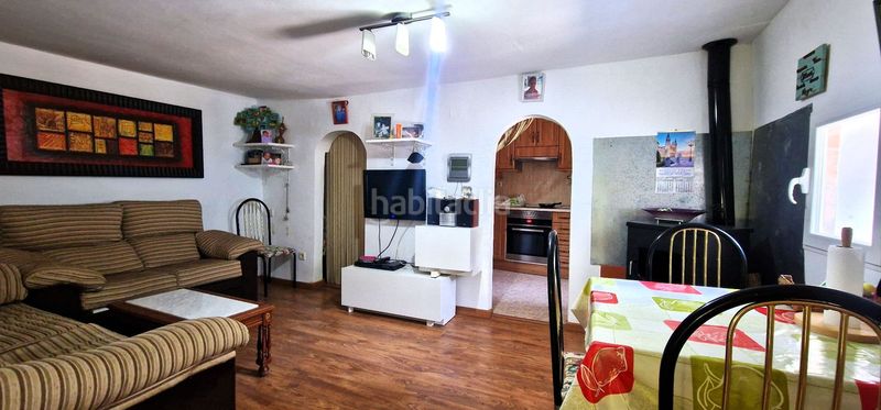 Foto aff61bae-5611-4503-8b9a-24eba75ddc54. Semi detached house in Jarandilla de la Vera