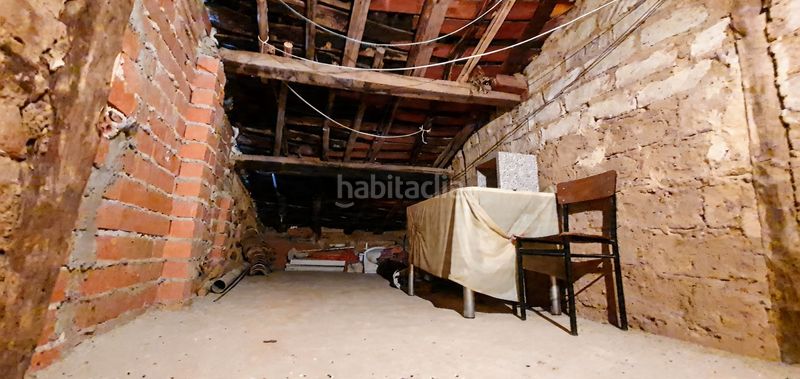 Foto f1916437-a337-49ad-b7d8-7b2cd9b43c00. Casa a Madrigal de la Vera