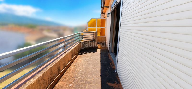 Foto af5e84eb-7da9-41d3-b866-70d63e4ab838. Pis amb piscina a Madrigal de la Vera