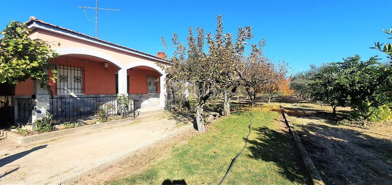 Foto ab78059d-2096-44ba-8b41-4ba653c42f44. Fondo rustico in Losar de la Vera