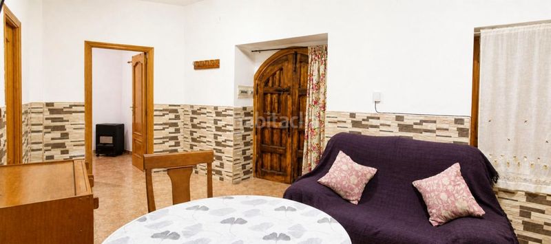 Foto 6193f245-5411-40d3-9025-c06f95c95c3a. Casa en Losar de la Vera
