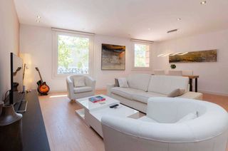 Rent Flat in Carrer de pere martell 41. Piso en alquiler a carrer de pere martell