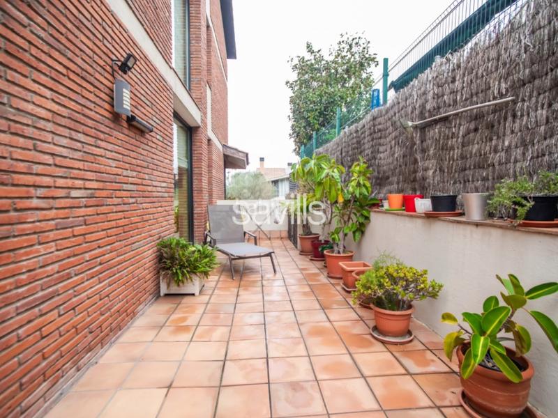 Foto 30f7bfc1-9672-4066-ad88-3975beae2032. Haus mit parking in La Miranda-Can Candeler Sant Just Desvern