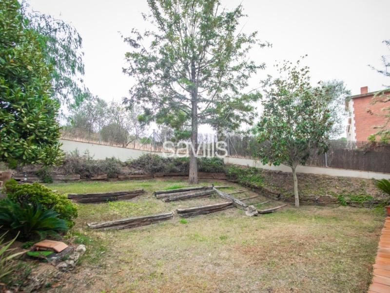 Foto 5ac194a0-eda5-41c1-a036-8019d3df8129. Haus mit parking in La Miranda-Can Candeler Sant Just Desvern