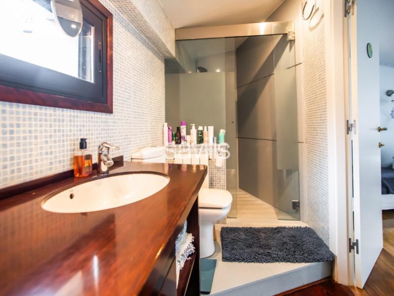 Foto 6d194d89-3442-4201-b102-ec73d5524cf7. Haus mit parking in La Miranda-Can Candeler Sant Just Desvern