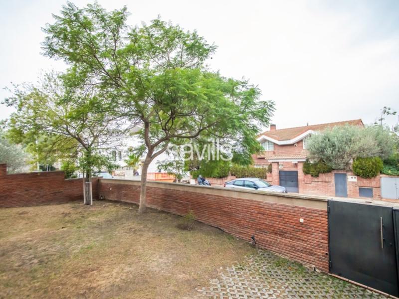 Foto 908714ab-83ea-4632-a7eb-e74290020a09. Haus mit parking in La Miranda-Can Candeler Sant Just Desvern