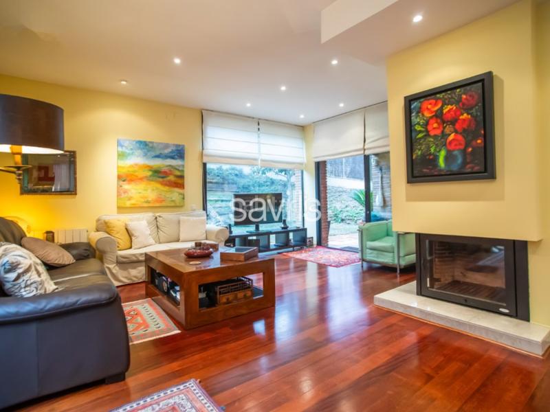 Foto a879a016-8b74-45b6-a229-e618b28755ef. Haus mit parking in La Miranda-Can Candeler Sant Just Desvern