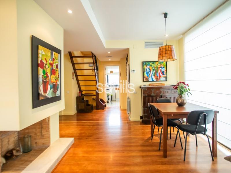 Foto f6bd1d6d-e827-44e4-bd01-9f73615f1c1e. Haus mit parking in La Miranda-Can Candeler Sant Just Desvern