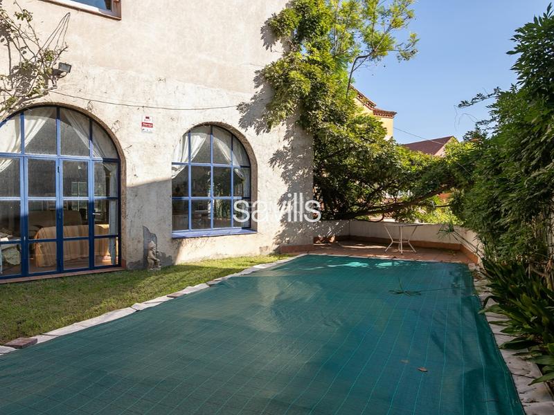 Foto 0d05e0ed-c719-4d7c-851a-1f2fd9576049. House with parking in La Miranda Esplugues de Llobregat