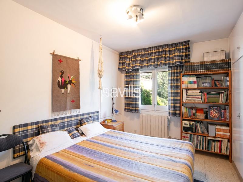 Foto 21db08b6-775f-4d7a-bfe4-896ce89abc71. House with parking in La Miranda Esplugues de Llobregat