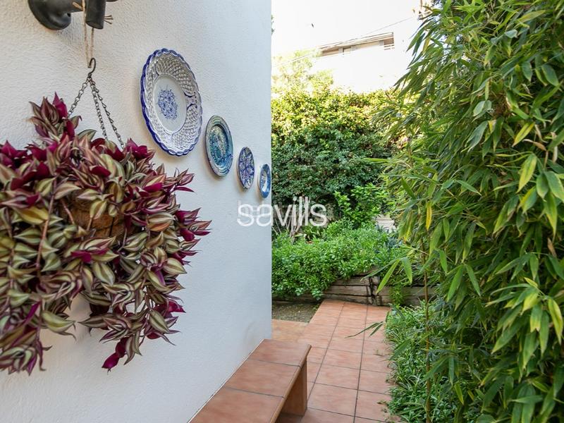 Foto 51221ea3-84b5-4d00-abd9-824a5bb26987. House with parking in La Miranda Esplugues de Llobregat