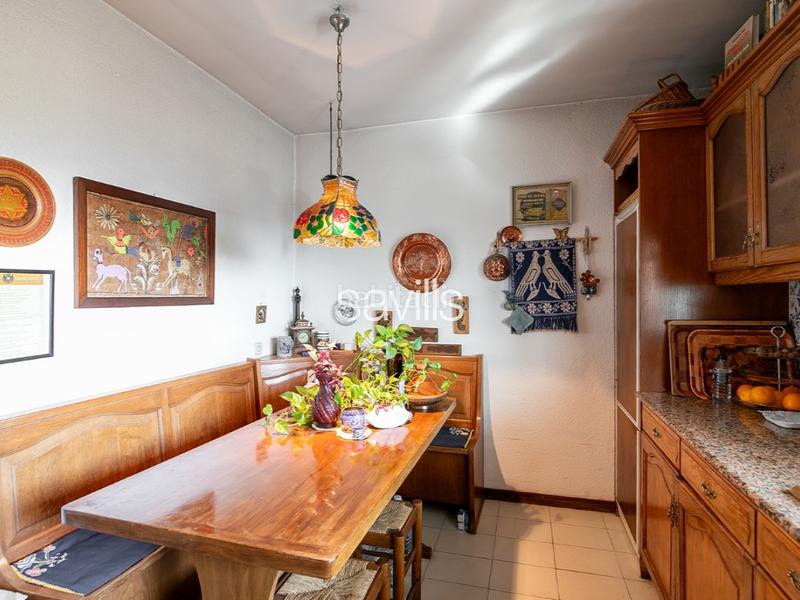 Foto c29e4228-acdd-4c3f-bb18-c851f122d0ba. House with parking in La Miranda Esplugues de Llobregat