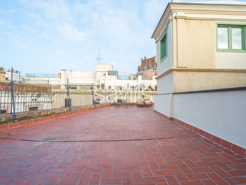 Foto 7f38d7dc-cae5-4ee9-8d3c-36cc1835dfb2. Rent apartment in Gòtic Barcelona