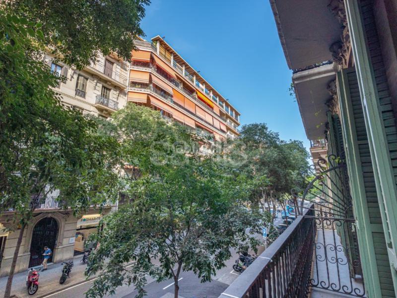 Foto 23b511d0-4da2-47e5-97d5-c254e2c732d0. Apartamento piso en venta en Sant Antoni en Sant Antoni Barcelona