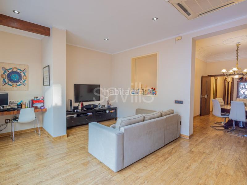 Foto b664df63-0b46-4bdb-a63e-cc4e7d7d3e71. Apartamento piso en venta en Sant Antoni en Sant Antoni Barcelona