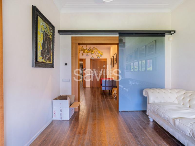Foto 5735ddf9-86d3-4108-b1b6-72736353c814. Apartamento piso en avenida diagonal junto a rambla cataluña en Barcelona