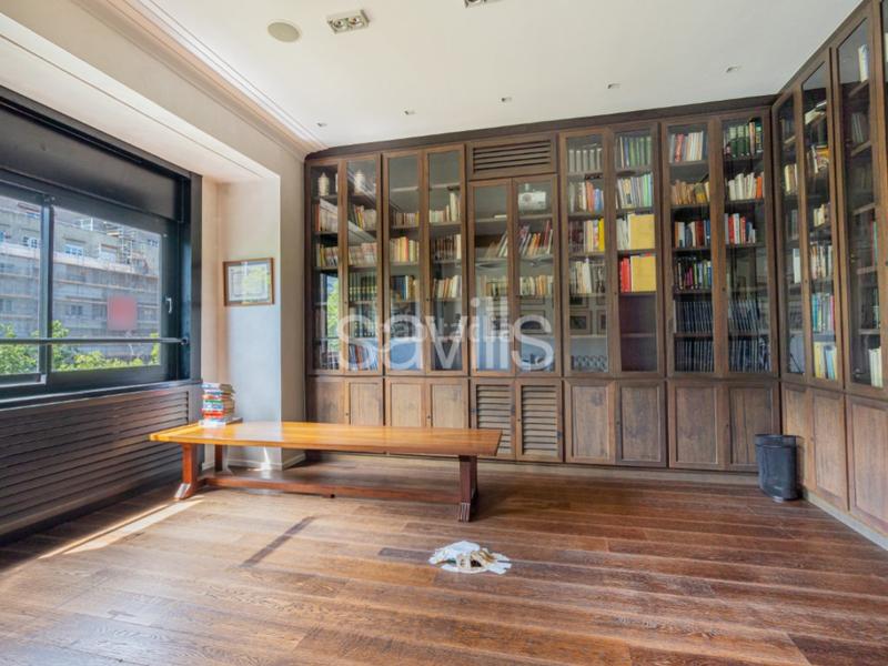 Foto 98412fef-4a62-42c6-b260-9b37017b0714. Apartamento piso en avenida diagonal junto a rambla cataluña en Barcelona