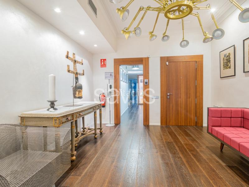 Foto c8b75b10-5c4a-48da-a08d-b70105872a09. Apartamento piso en avenida diagonal junto a rambla cataluña en Barcelona