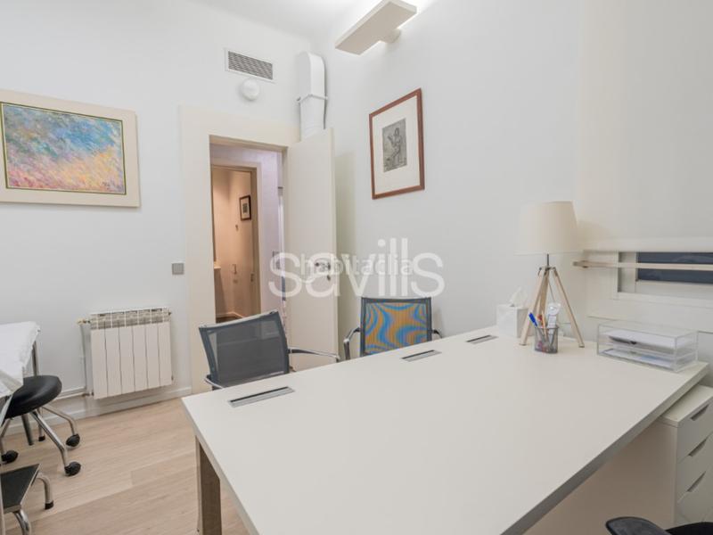 Foto ced6d1a3-2566-4e7c-9765-680a1e09ec55. Apartamento piso en avenida diagonal junto a rambla cataluña en Barcelona