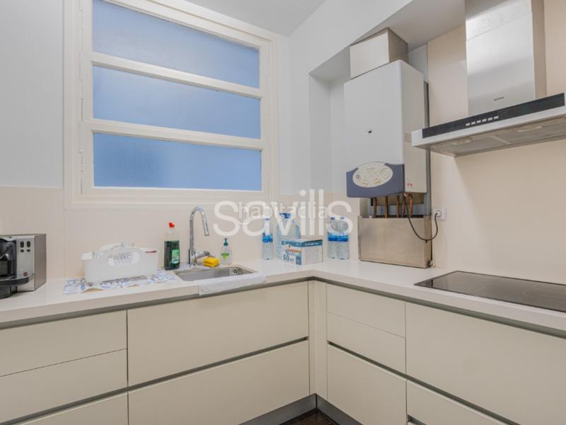Foto d271fe8e-a1a3-4f07-872b-54c7910918c3. Apartamento piso en avenida diagonal junto a rambla cataluña en Barcelona