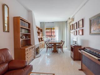 Piccolo appartamento in Barri de les Corts. Piso a reformar en les corts
