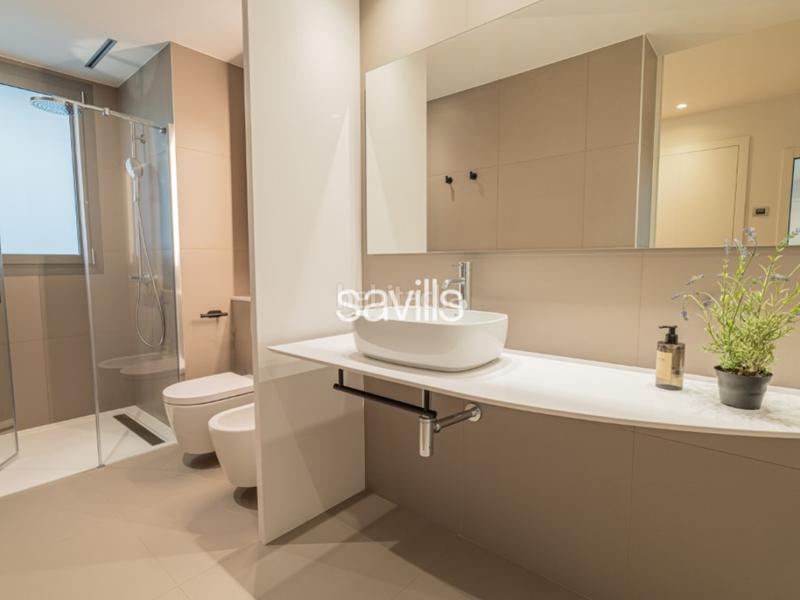 Foto 8a7e4f87-bd4e-4079-890e-e324be3c234a. Alquiler apartamento precioso piso amueblado en eixample en Barcelona