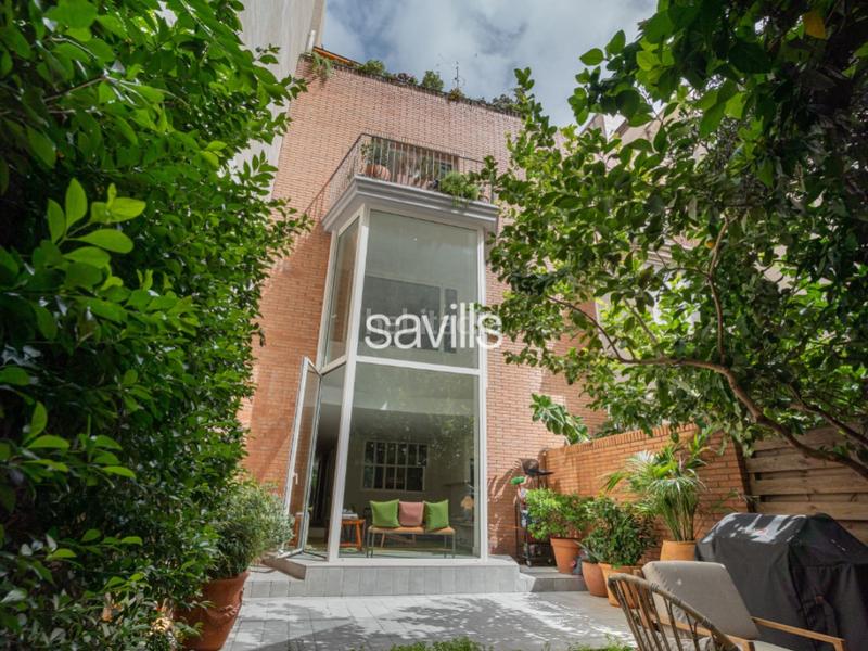 Foto c2bf3d66-7ab2-477d-bdbd-85259010a44c. Casa a Sant Gervasi - Galvany Barcelona