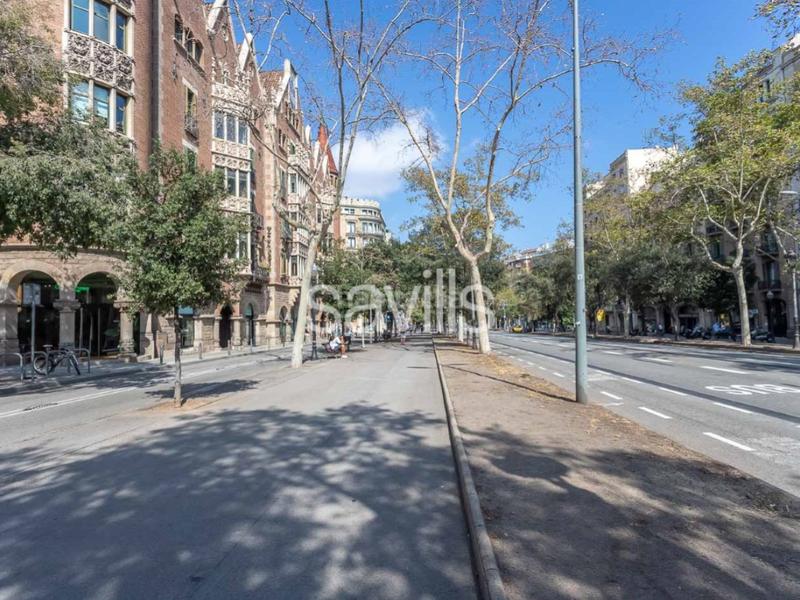 Foto 239d0409-bb33-4b68-b598-bd47d2bfb513. Apartamento piso a la venta calle entenza en Sant Antoni Barcelona