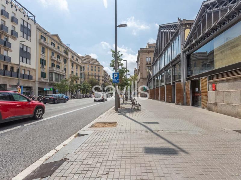 Foto 35943403-6b01-49a9-8fc2-5f61b50af603. Apartamento piso a la venta calle entenza en Sant Antoni Barcelona