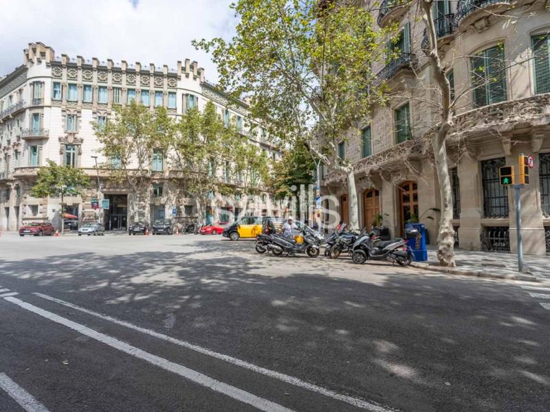 Foto 3bbdd353-ad9a-4aa2-b6c3-46c6cdd63df8. Apartamento piso a la venta calle entenza en Sant Antoni Barcelona