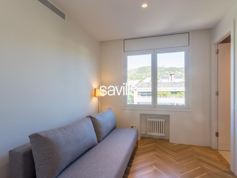 Foto 2070da49-be8b-4dbb-9a06-6a55dfe782cc. Apartament amb aparcament piscina a Pedralbes Barcelona