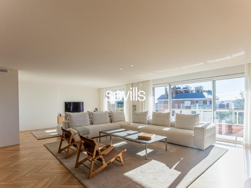 Foto 5e885216-4a37-4d1a-8e79-17c619e5a5f0. Apartament amb aparcament piscina a Pedralbes Barcelona